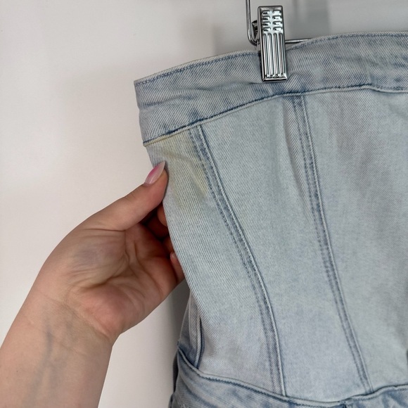 Good American Tube 90s Light Wash Denim Strapless Flare Leg Jumpsuit - Picture 3 of 6